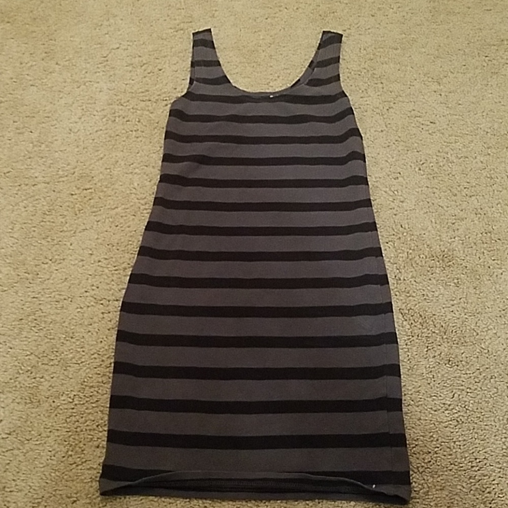 (4 For $10) H& M black and gray bodicon